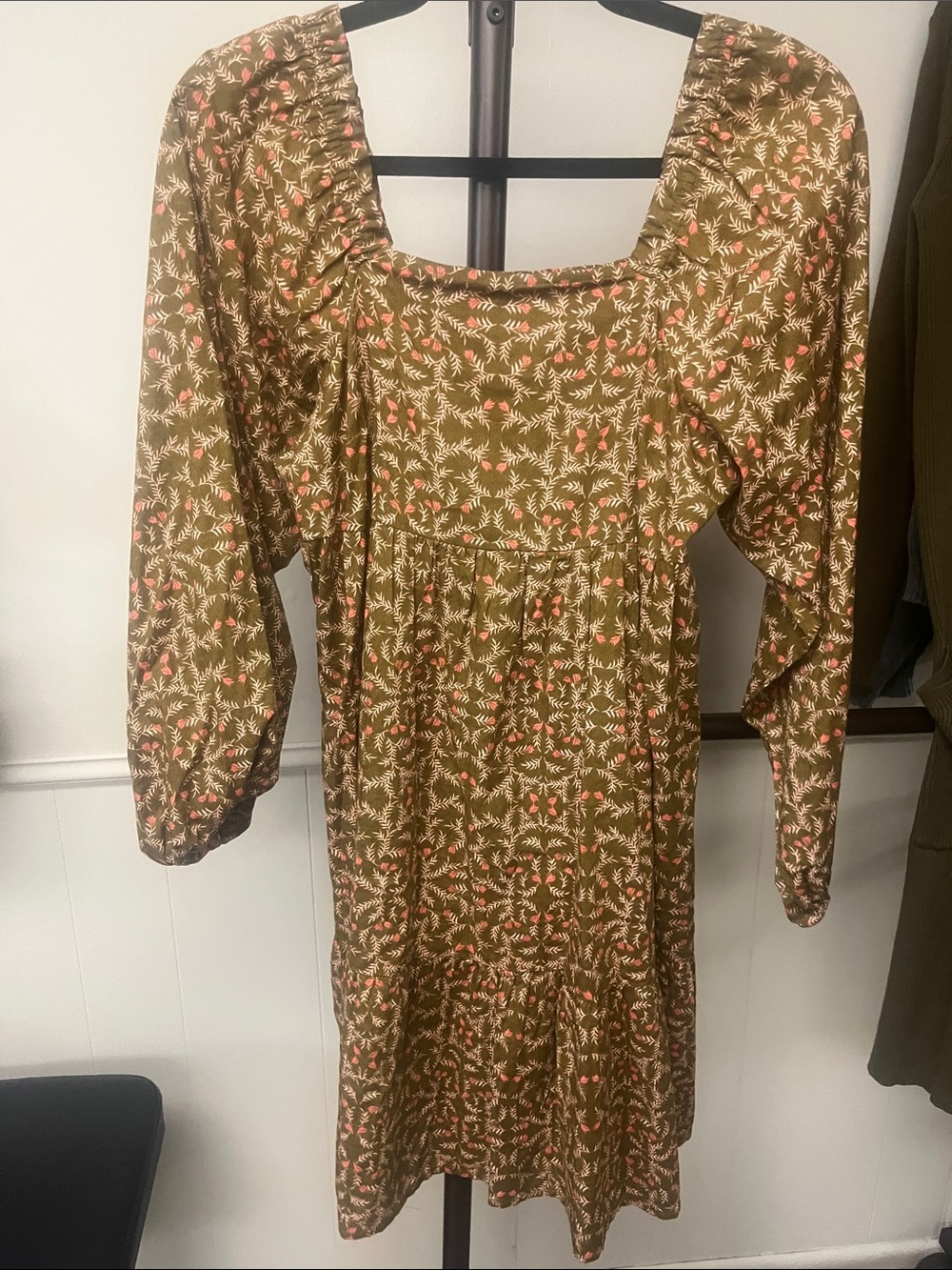 Universal Thread Olive Floral Square-Neck Long Sleeve Dress